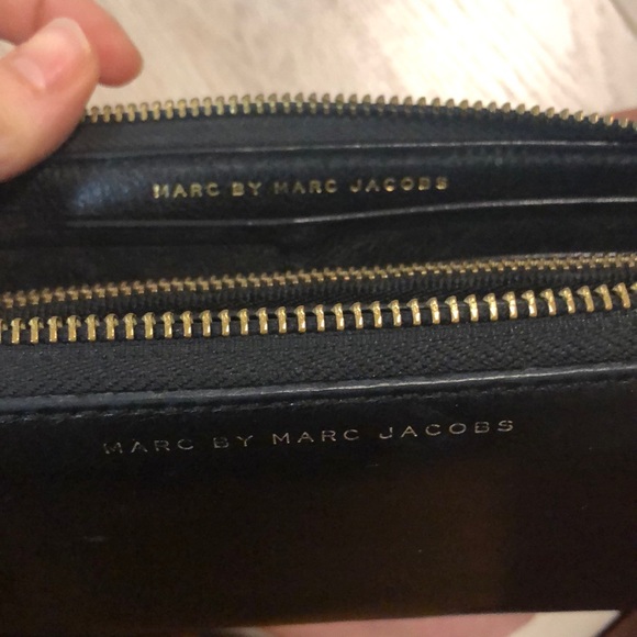 Marc by Marc Jacobs Wallet - Picture 7 of 7